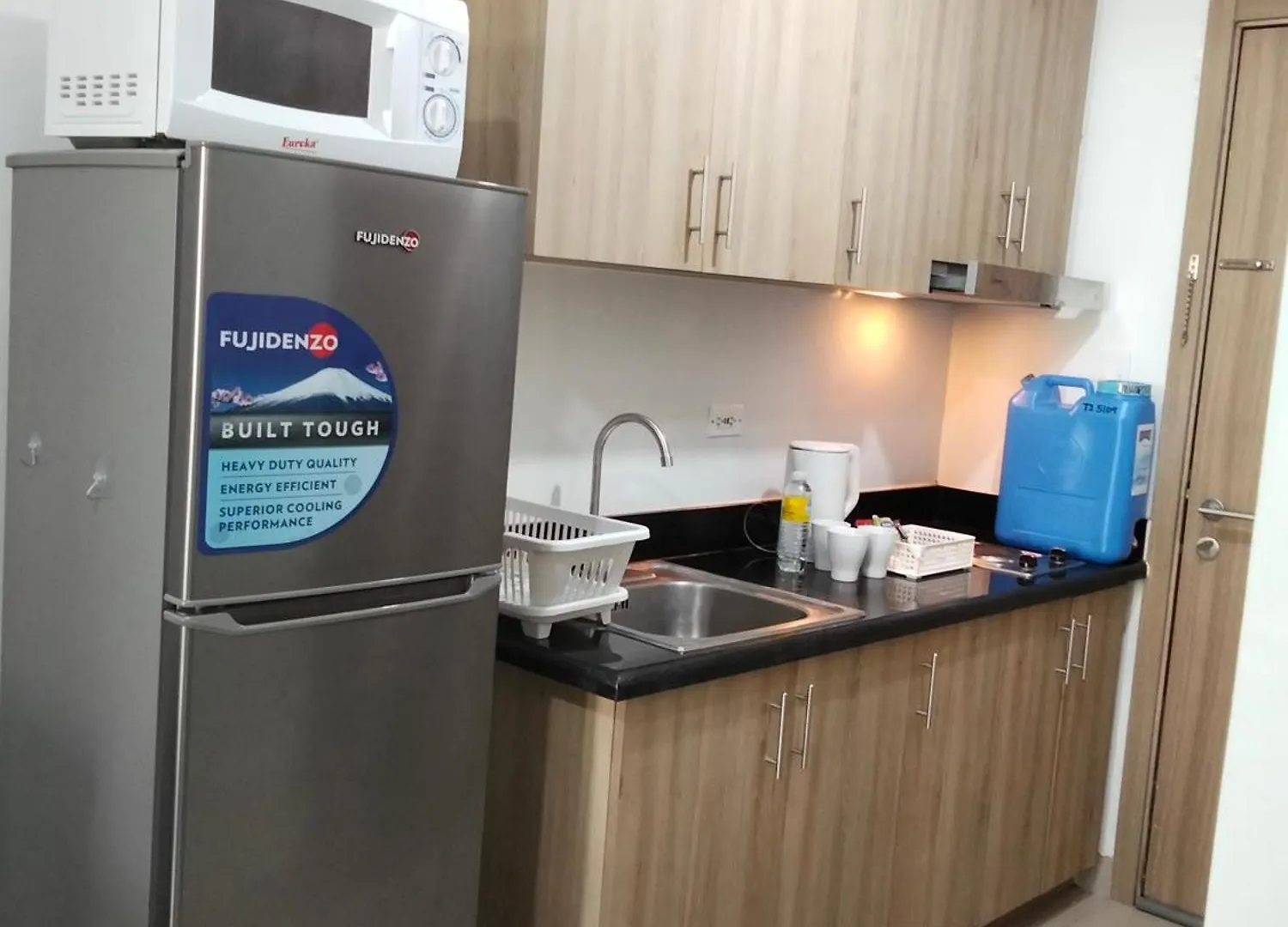 Vsv Luxury Family Suite Staycation Moa Manila